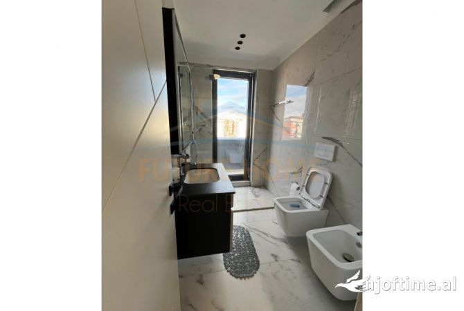 Shtepi me qera Apartament ne Tirane, 2+1, Mobilimi E mobiluar, Pagesa 1,500  Euro.