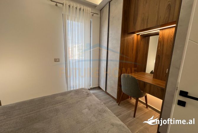 Shtepi me qera Apartament ne Tirane, 2+1, Mobilimi E mobiluar, Pagesa 1,500  Euro.