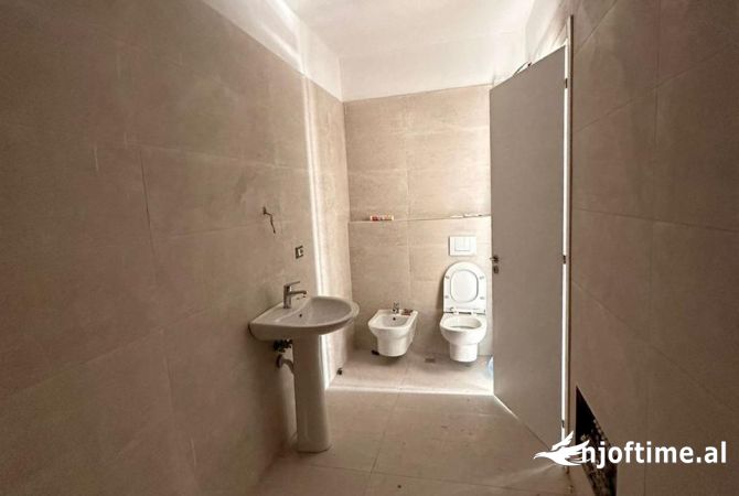 Shtepi ne shitje 2+1 ne Tirane - 148,000 Euro