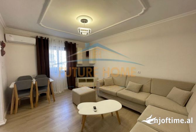 Shtepi ne shitje Apartament ne Tirane, 1+1, Mobilimi Bosh, pa mobiluar, Pagesa 90,000  Euro.