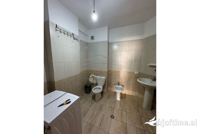 Shtepi ne shitje 1+1 ne Tirane - 92,000 Euro