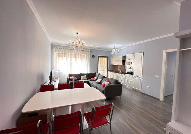 Casa in affitto 3+1 a Tirana - 1,000 Euro