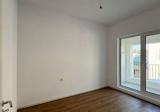 Shtepi me qera 2+1 ne Tirane - 300 Euro