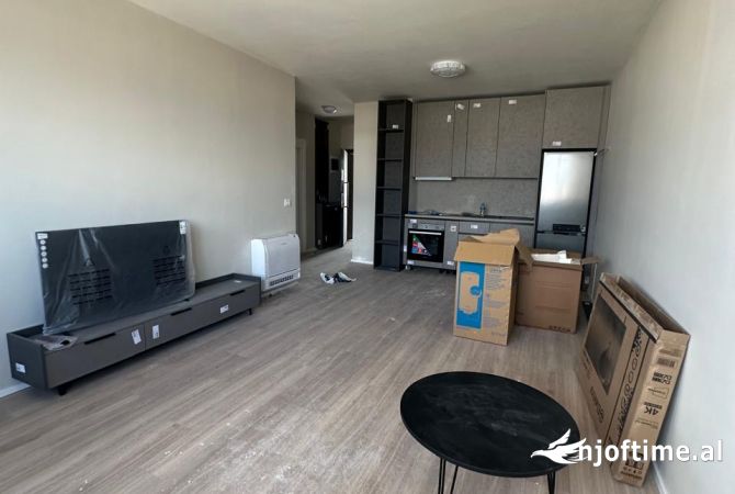 Shtepi me qera 2+1 ne Tirane - 600 Euro