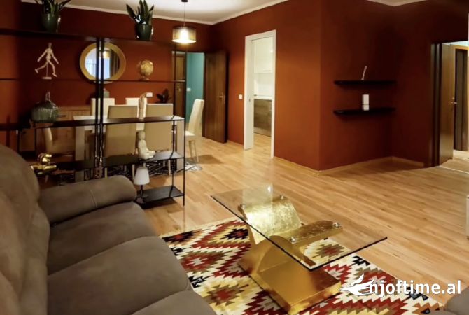 Shtepi me qera 2+1 ne Tirane - 1,200 Euro