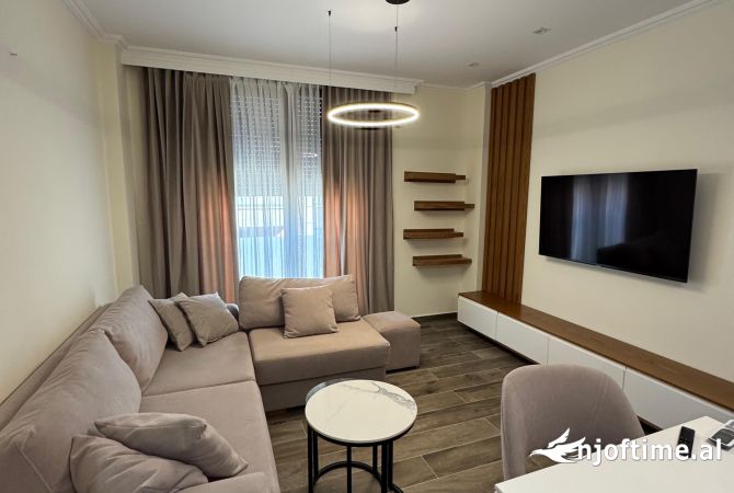 Shtepi me qera 1+1 ne Tirane - 800 Euro