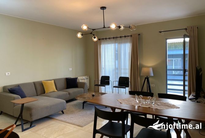 Shtepi me qera 2+1 ne Tirane - 850 Euro