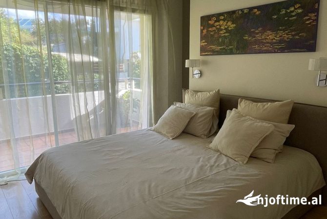 Shtepi ne shitje Apartament ne Tirane, 2+1, Mobilimi E mobiluar, Pagesa 370,000  Euro.