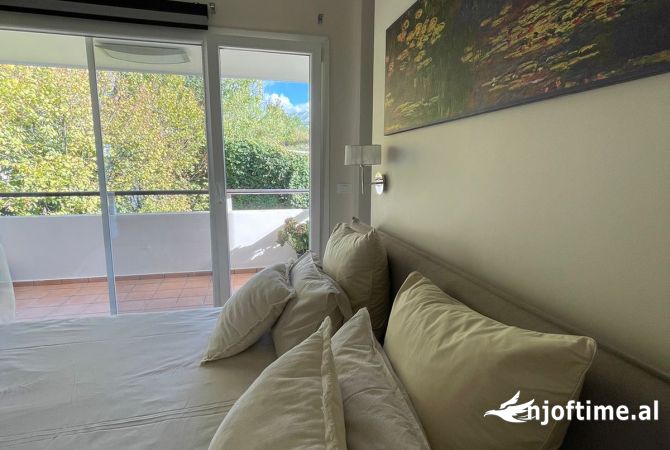 Shtepi ne shitje Apartament ne Tirane, 2+1, Mobilimi E mobiluar, Pagesa 370,000  Euro.