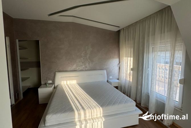 Shtepi me qera 3+1 ne Tirane - 3,000 Euro