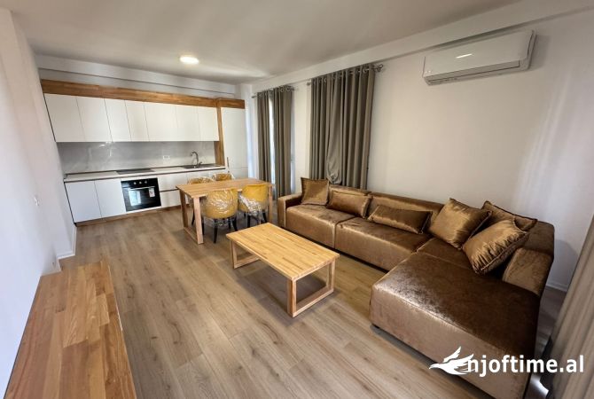 Shtepi ne shitje 3+1 ne Tirane - 278,000 Euro