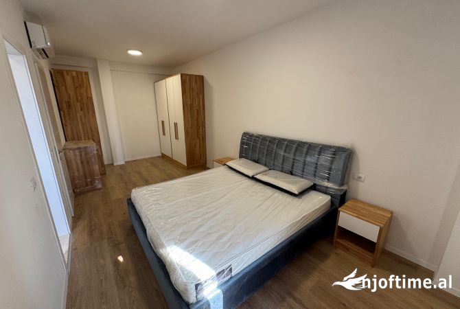 Appartamento in affitto a Tirana 2+1, Arredato