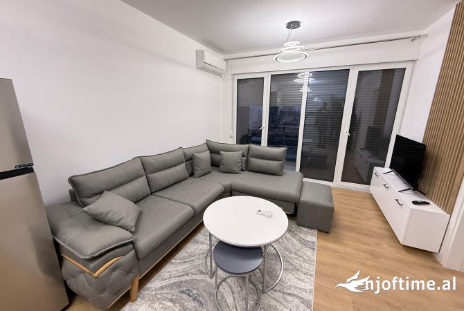 Shtepi me qera 2+1 ne Tirane - 650 Euro