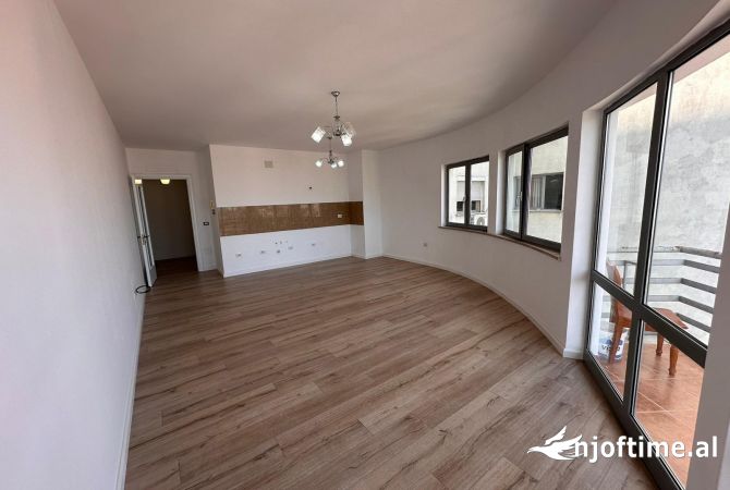 Shtepi ne shitje 1+1 ne Tirane - 147,000 Euro