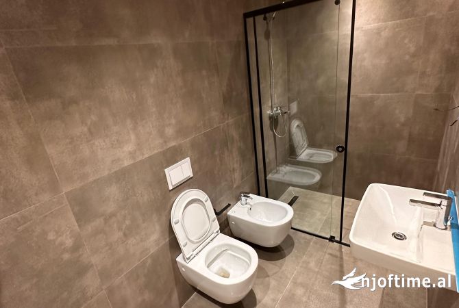 Shtepi me qera Apartament ne Tirane, 2+1, Mobilimi E mobiluar, Pagesa 600  Euro.