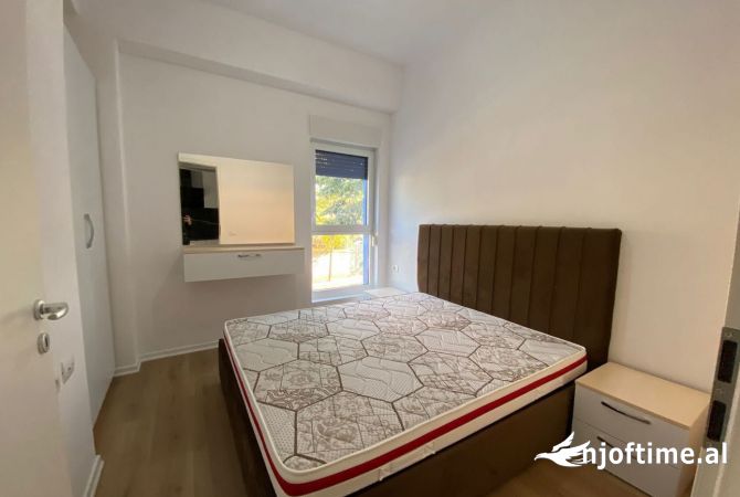 Shtepi me qera Apartament ne Tirane, 2+1, Mobilimi E mobiluar, Pagesa 450  Euro.