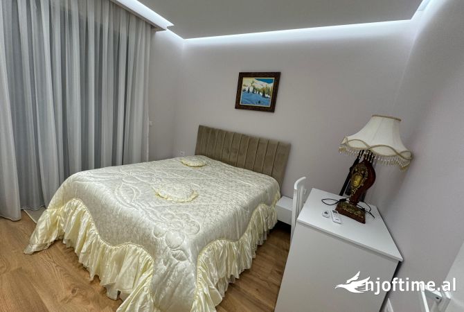 Shtepi me qera Apartament ne Tirane, 1+1, Mobilimi E mobiluar, Pagesa 600  Euro.