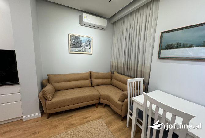 Shtepi me qera Apartament ne Tirane, 1+1, Mobilimi E mobiluar, Pagesa 600  Euro.