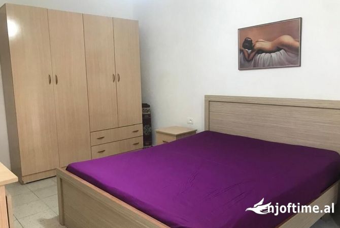 Shtepi me qera 1+1 ne Tirane - 45,000 Leke