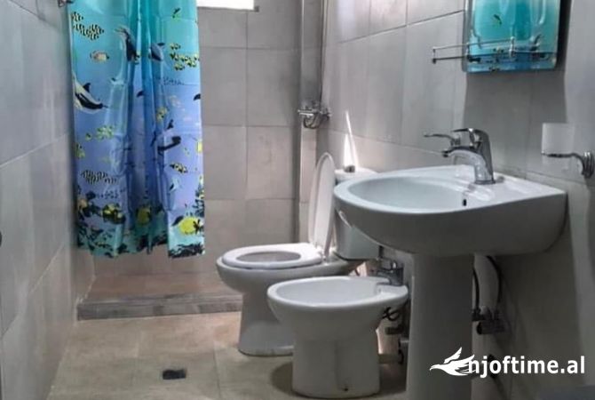 Shtepi me qera Apartament ne Tirane, 1+1, Mobilimi E mobiluar, Pagesa 45,000  Leke.