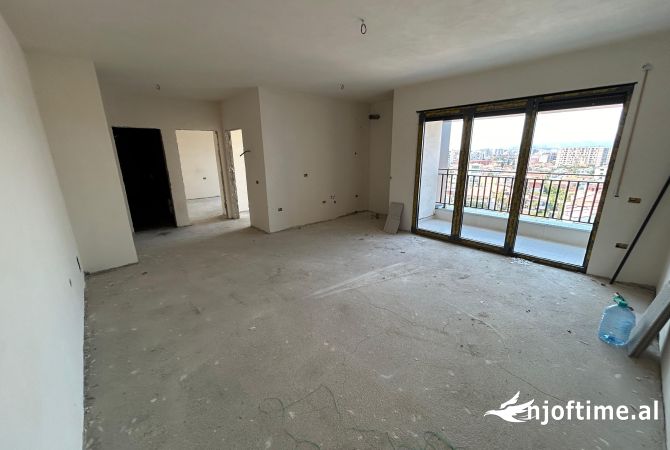 Shtepi ne shitje Apartament ne Tirane, 2+1, Mobilimi Bosh, pa mobiluar, Pagesa 137,500  Euro.