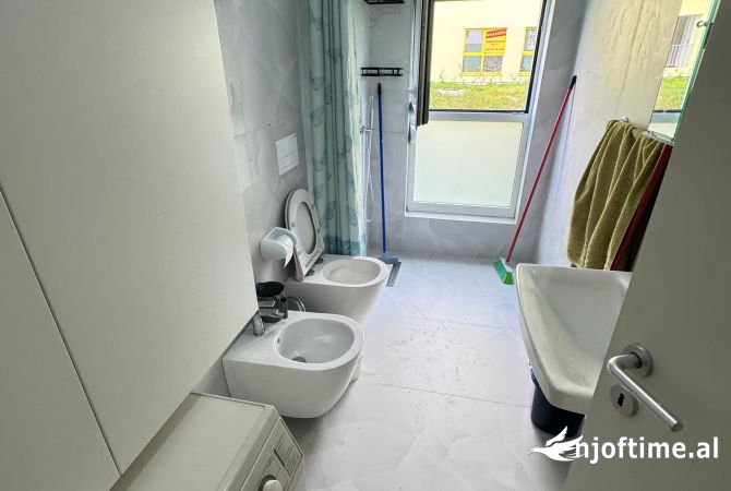 Shtepi me qera Apartament ne Tirane, 1+1, Mobilimi E mobiluar, Pagesa 350  Euro.