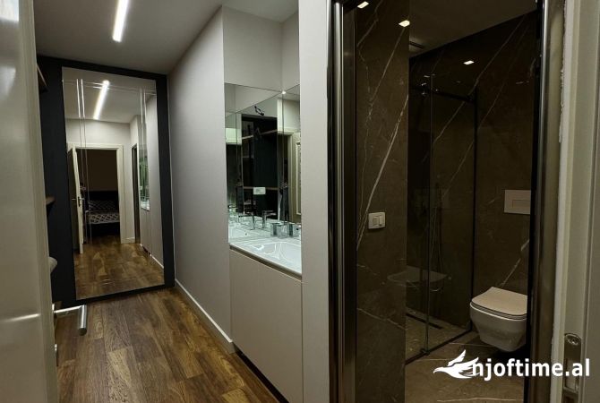 Shtepi me qera Apartament ne Tirane, 2+1, Mobilimi E mobiluar, Pagesa 2,500  Euro.