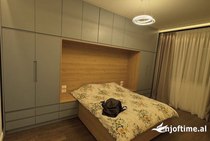 Shtepi me qera Apartament ne Tirane, 1+1, Mobilimi E mobiluar, Pagesa 500  Euro.