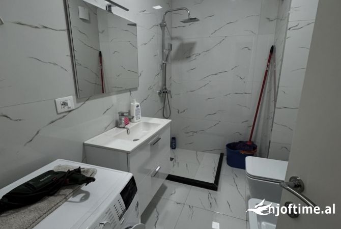 Shtepi me qera Apartament ne Tirane, 1+1, Mobilimi E mobiluar, Pagesa 500  Euro.