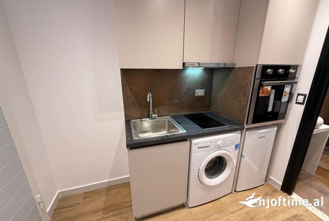 Shtepi ne shitje Apartament ne Tirane, 1+1, Mobilimi E mobiluar, Pagesa 198,000  Euro.