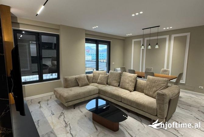 Shtepi me qera 1+1 ne Tirane - 1,300 Euro