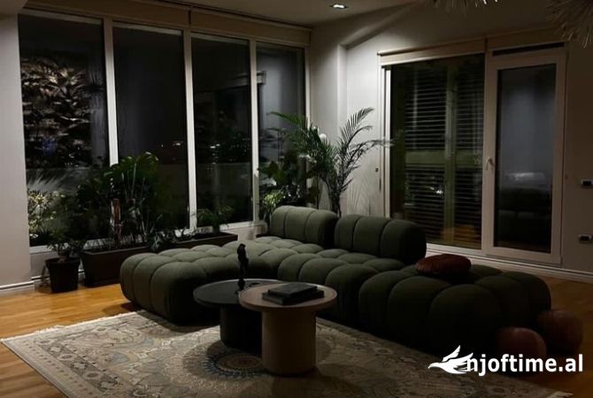 Shtepi me qera 3+1 ne Tirane - 3,000 Euro