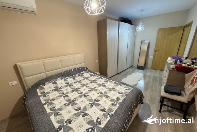 Shtepi me qera Apartament ne Tirane, 1+1, Mobilimi E mobiluar, Pagesa 60,000  Leke.