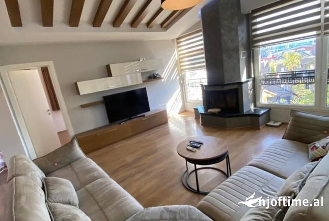 Shtepi me qera 4+1 ne Tirane - 1,100 Euro