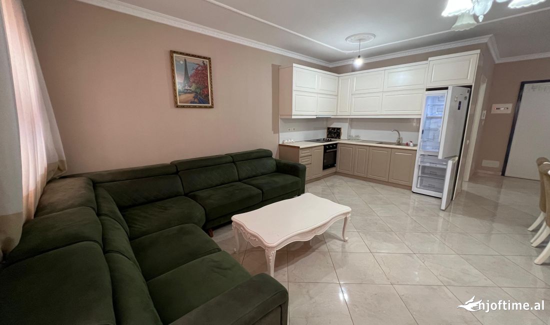 Shtepi me qera Apartament ne Tirane, 2+1, Mobilimi E mobiluar, Pagesa 600  Euro.