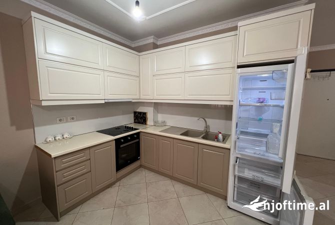 Shtepi me qera Apartament ne Tirane, 2+1, Mobilimi E mobiluar, Pagesa 600  Euro.