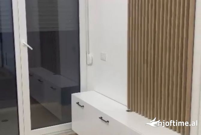 Shtepi me qera Apartament ne Tirane, 2+1, Mobilimi E mobiluar, Pagesa 650  Euro.