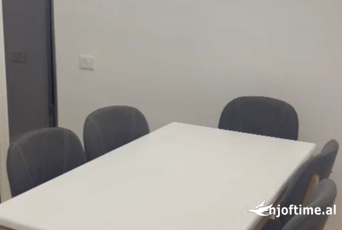 Shtepi me qera 2+1 ne Tirane - 650 Euro