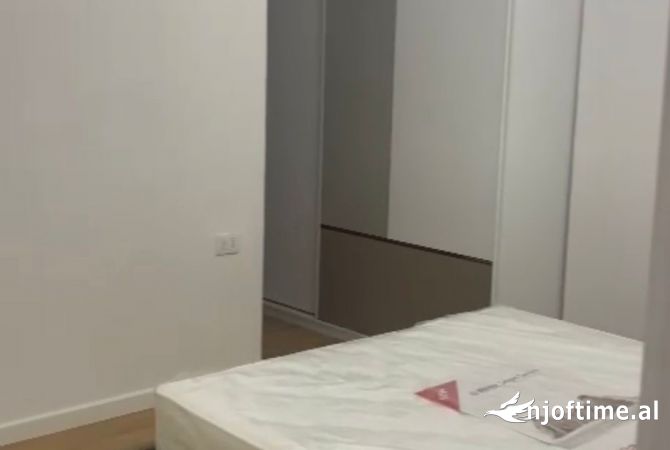 Shtepi me qera Apartament ne Tirane, 2+1, Mobilimi E mobiluar, Pagesa 650  Euro.