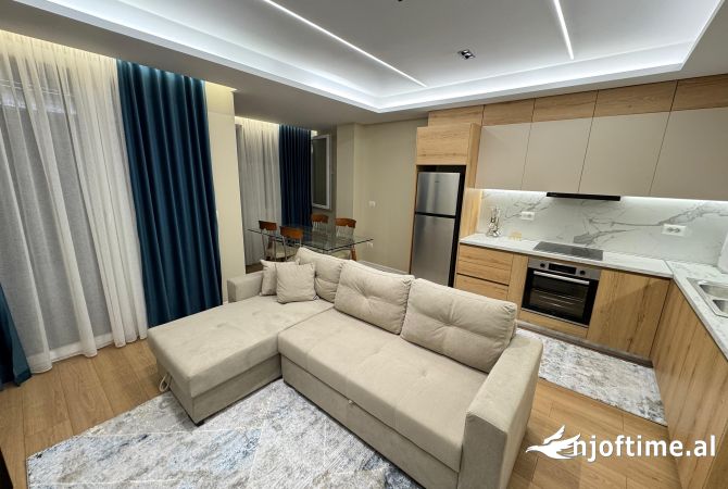 Shtepi me qera 2+1 ne Tirane - 700 Euro