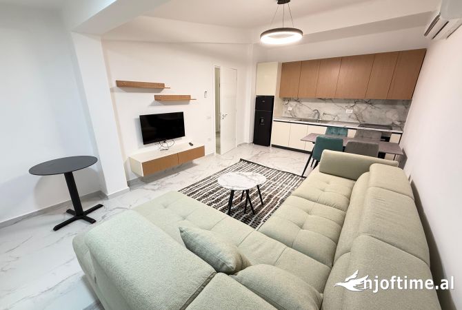 Shtepi me qera 1+1 ne Tirane - 450 Euro