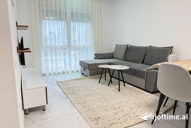 Shtepi me qera 1+1 ne Tirane - 450 Euro