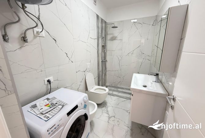 Shtepi me qera Apartament ne Tirane, 1+1, Mobilimi E mobiluar, Pagesa 450  Euro.