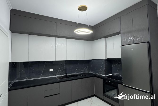 Shtepi me qera 1+1 ne Tirane - 450 Euro