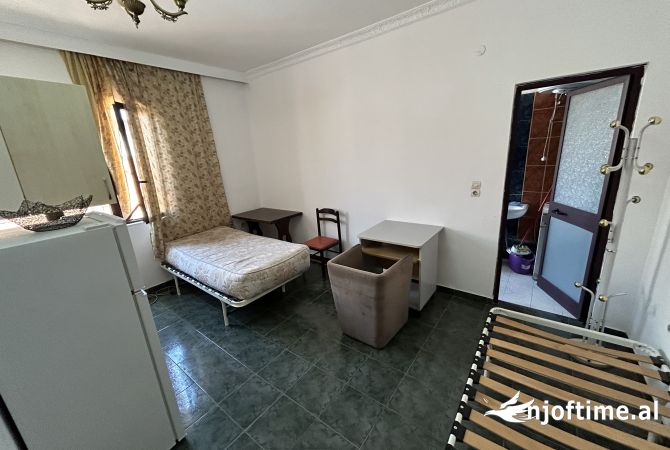 Shtepi me qera Garsoniere ne Tirane - 30,000 Leke