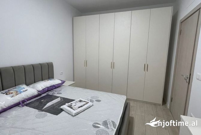 Shtepi me qera Apartament ne Tirane, 2+1, Mobilimi E mobiluar, Pagesa 60,000  Leke.