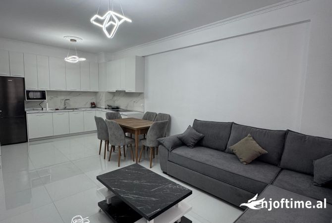 Shtepi me qera 1+1 ne Tirane - 450 Euro