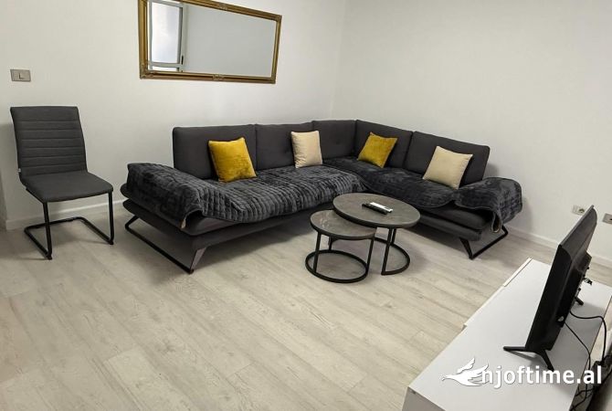 Shtepi me qera 1+1 ne Tirane - 650 Euro