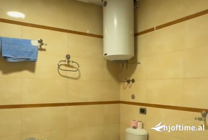 Shtepi me qera Apartament ne Tirane, 2+1, Mobilimi E mobiluar, Pagesa 800  Euro.