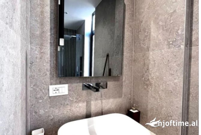 Shtepi me qera Apartament ne Tirane, 2+1, Mobilimi E mobiluar, Pagesa 1,100  Euro.